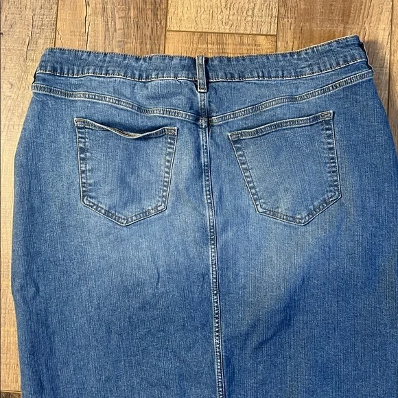 Torrid Plus Midi Denim Long Front Split Jean Skirt Raw Hem Size 18 - Picture 6 of 10